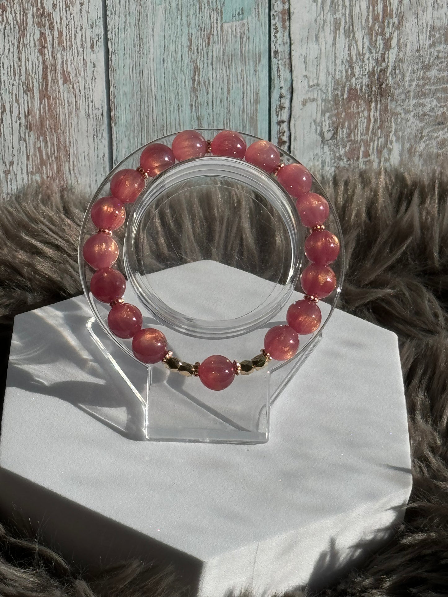 7" Pink/Neutral Resin Beaded Bracelet (10mm)