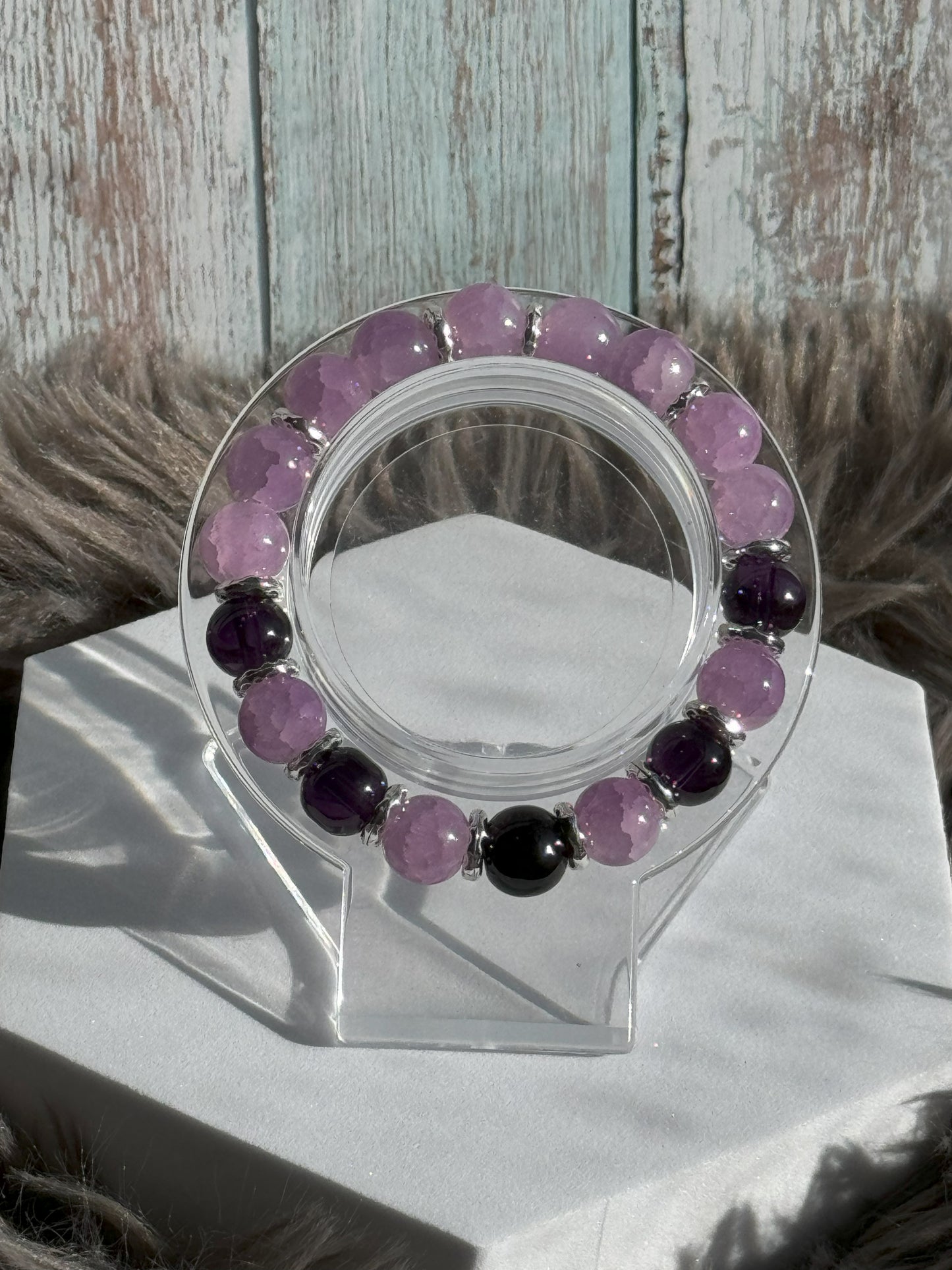 7" Light Purple and Dark, Deep Purple Glass Beaded Bracelet (10mm)