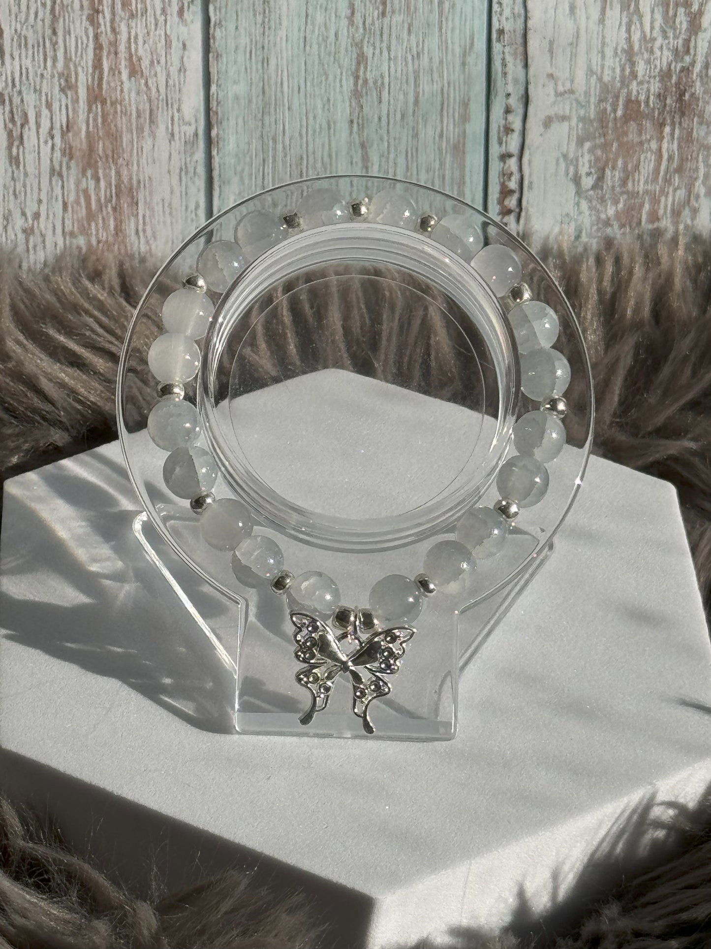 7" Grey Glass Beaded Bracelet (8mm)