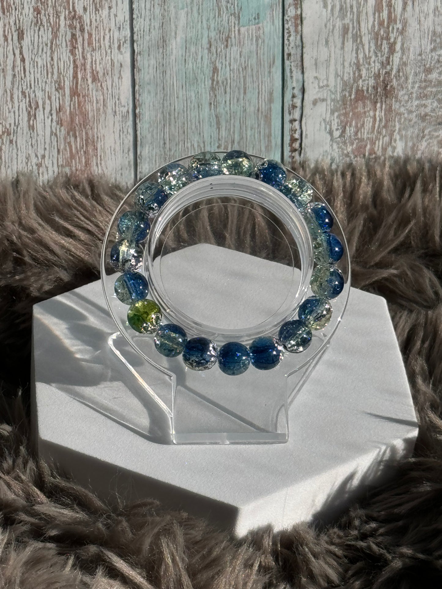 7" Blue, Yellow, Clear Ombre Crackle Glass Beaded Bracelet (10mm)