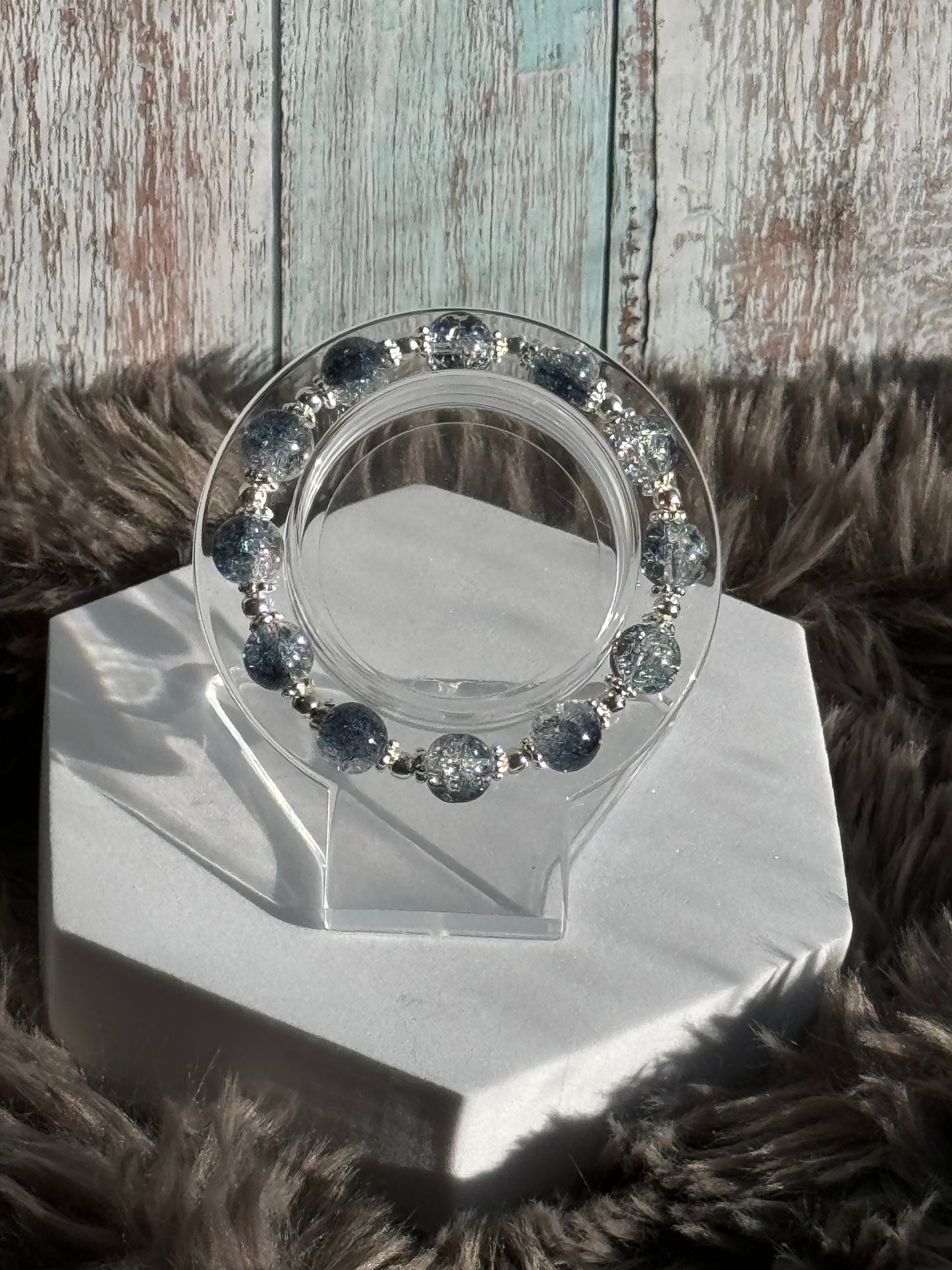7" Half Navy, Half Clear Crackle Glass Beaded Bracelet (10mm)