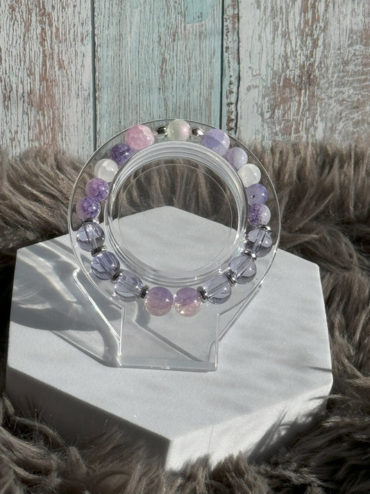 7 1/4" Purple, White, and Clear Purple Glass Beaded Bracelet (8mm&10mm)