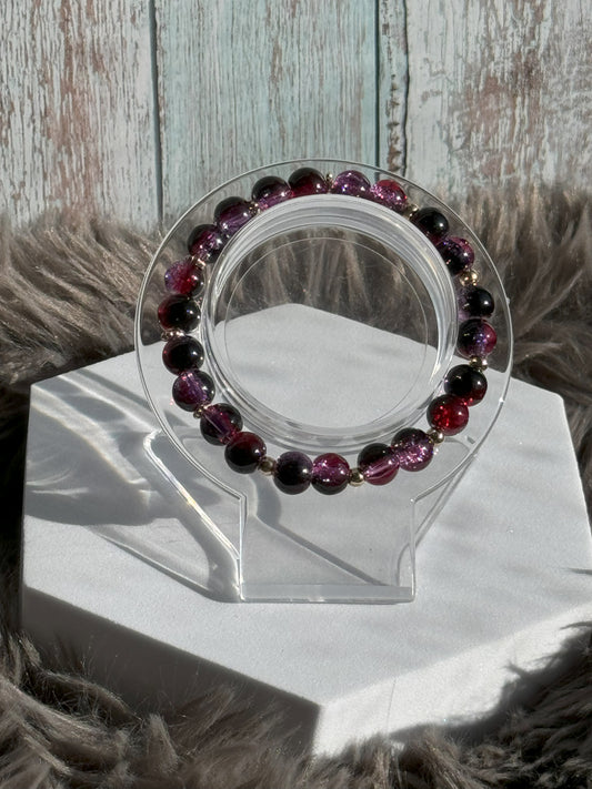 7" Rich Purple and Deep Red Crackle Glass Beaded Bracelet (8mm)