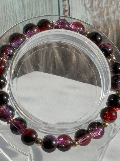 7" Rich Purple and Deep Red Crackle Glass Beaded Bracelet (8mm)