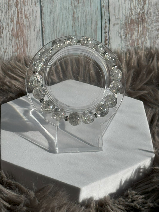 7" Light Grey/Clear Crackle Glass Beaded Bracelet (10mm)