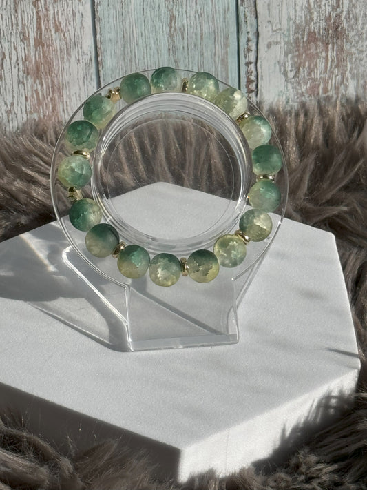 7" Green/Yellow/Clear Frosted Crackle Glass Beaded Bracelet (10mm)