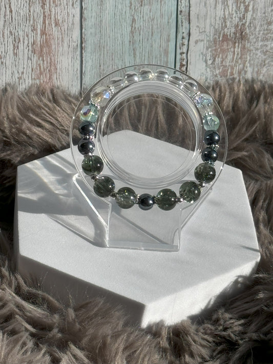 7" Green Crackle, Gun Metal Grey, and Tinted Clear Glass Beaded Bracelet (8mm&10mm)