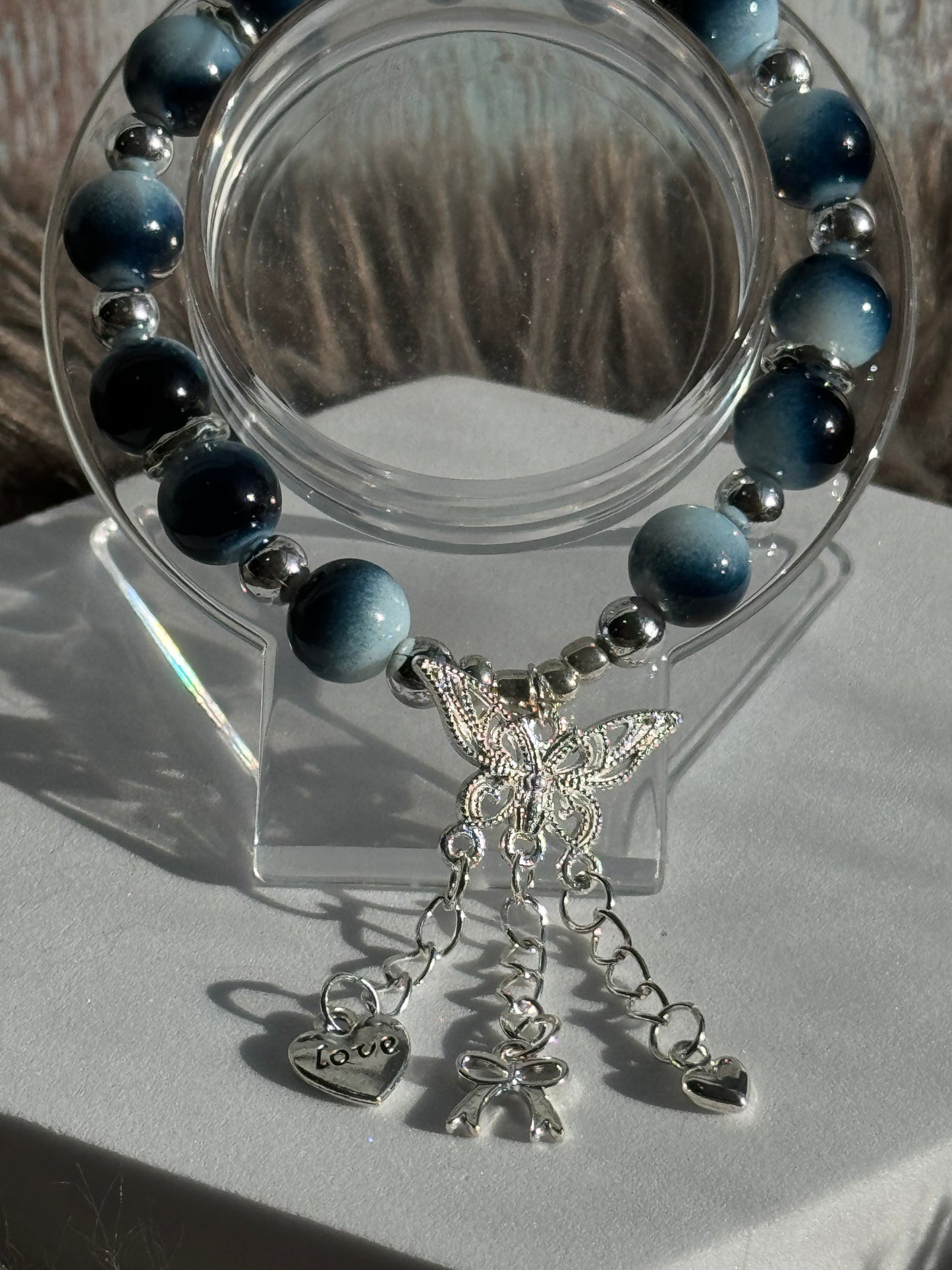 7 1/2" Navy and Milky White Glass Beaded Bracelet (10mm)