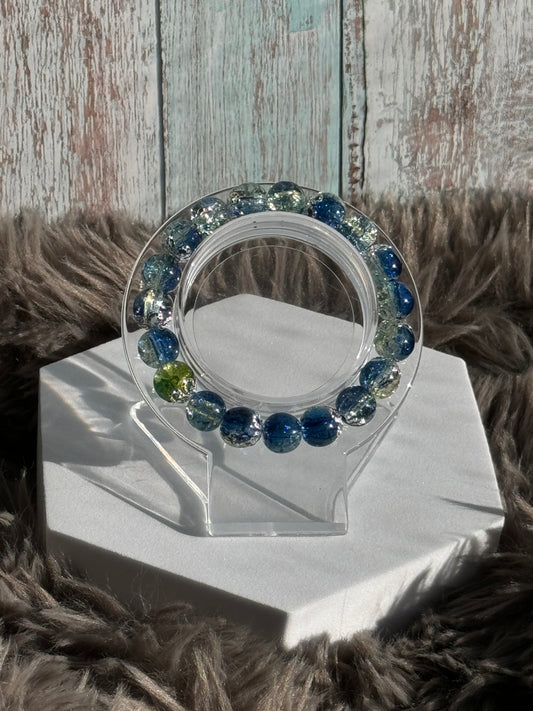 7" Blue, Yellow, Clear Ombre Crackle Glass Beaded Bracelet (10mm)