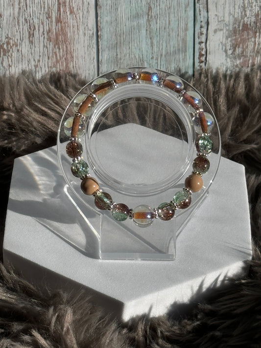 7 1/4" Clear with Brown, Tan, and Brown with Mint Crackle Glass Beaded Bracelet (8mm&10mm)