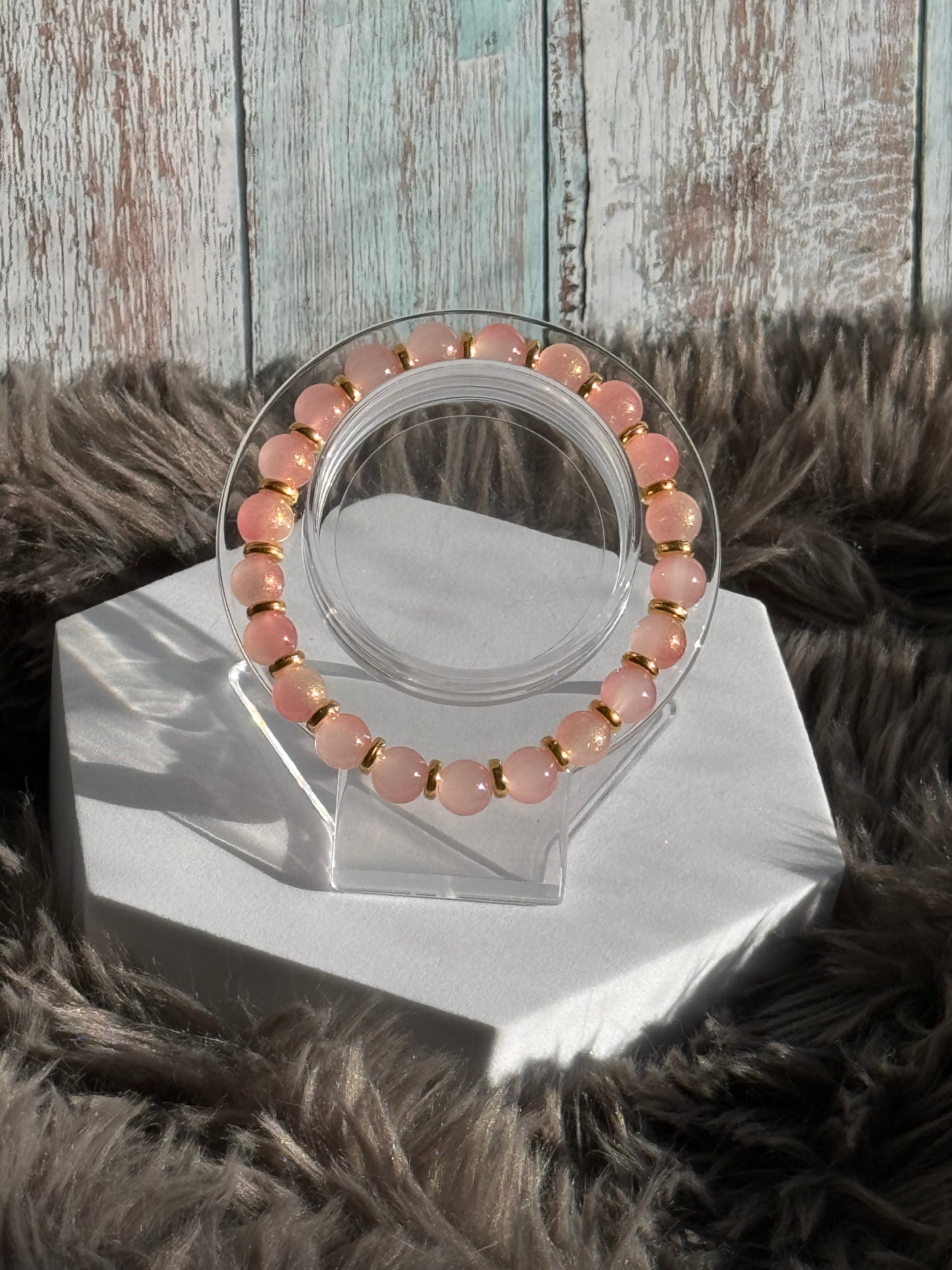 7 1/4" Peachy Pink Glass Beaded Bracelet (8mm)