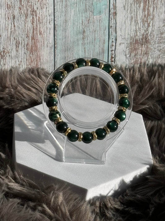 7" Dark Green Cat Eye with Green/Gold Accent Glass Beaded Bracelets (10mm)
